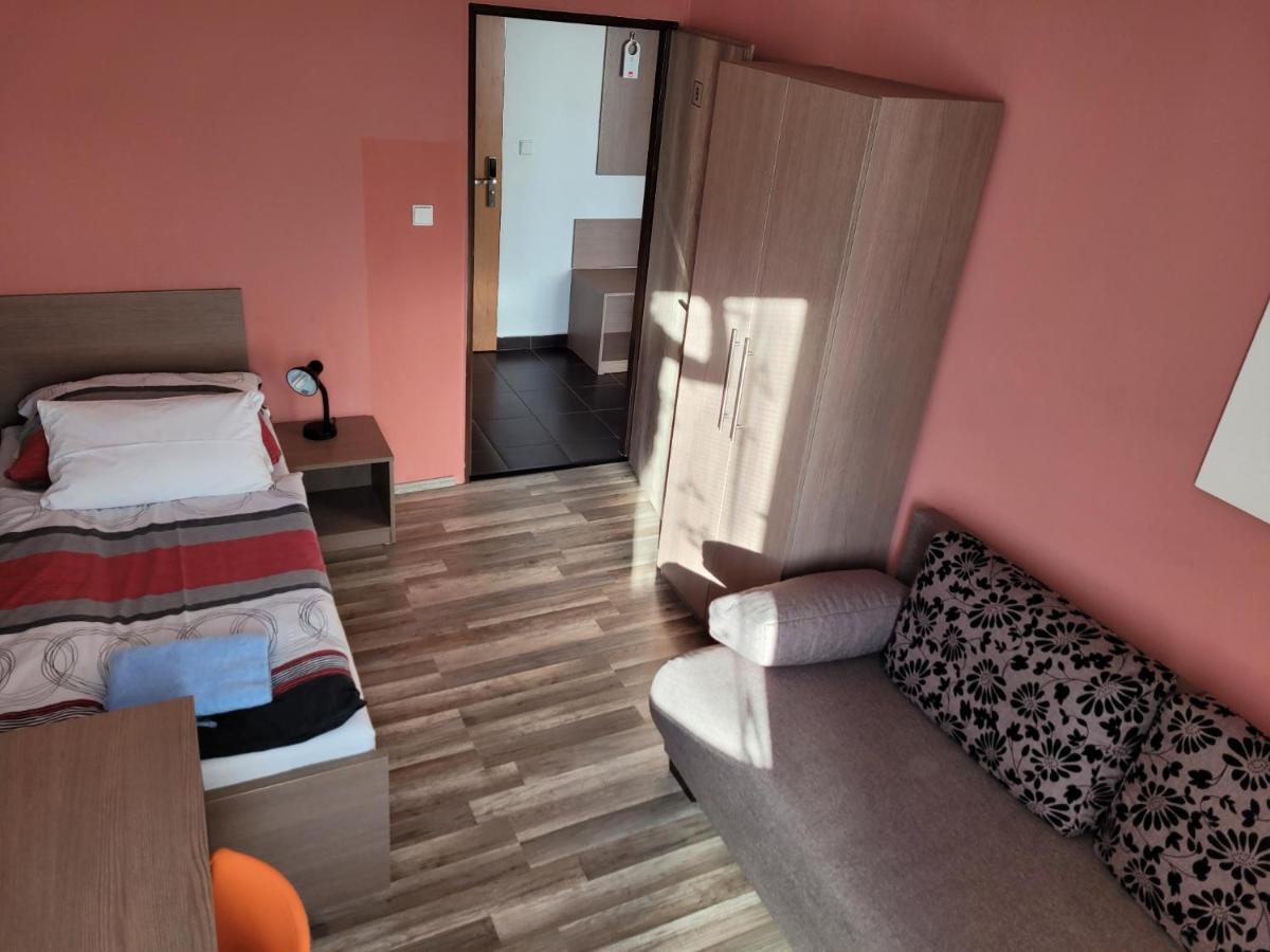 Hotel Gol Prostejov Ngoại thất bức ảnh