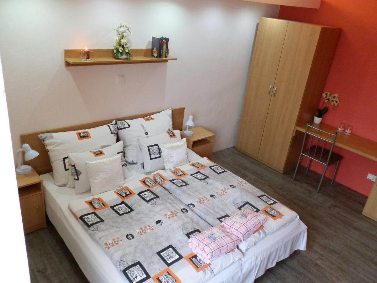 Hotel Gol Prostejov Ngoại thất bức ảnh
