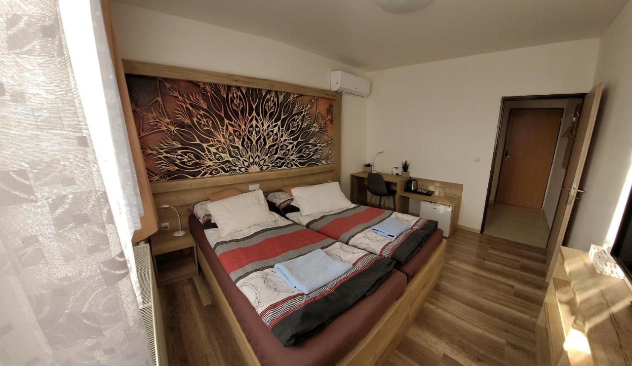 Hotel Gol Prostejov Ngoại thất bức ảnh