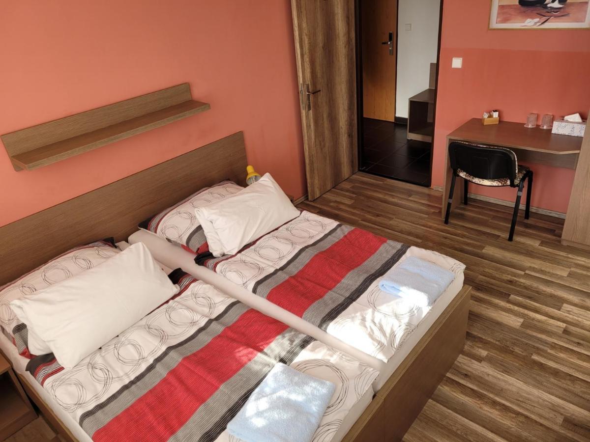 Hotel Gol Prostejov Ngoại thất bức ảnh