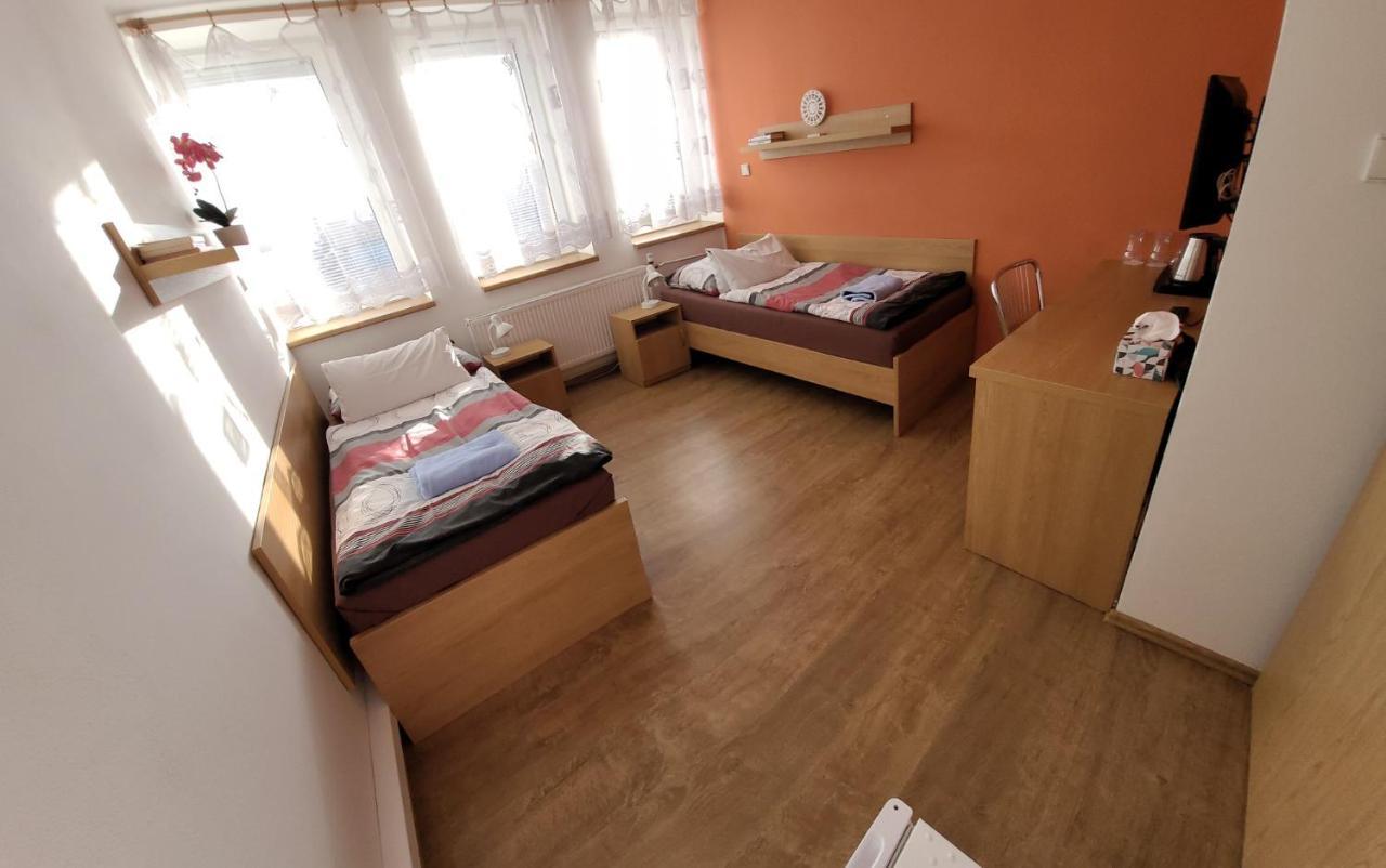 Hotel Gol Prostejov Ngoại thất bức ảnh