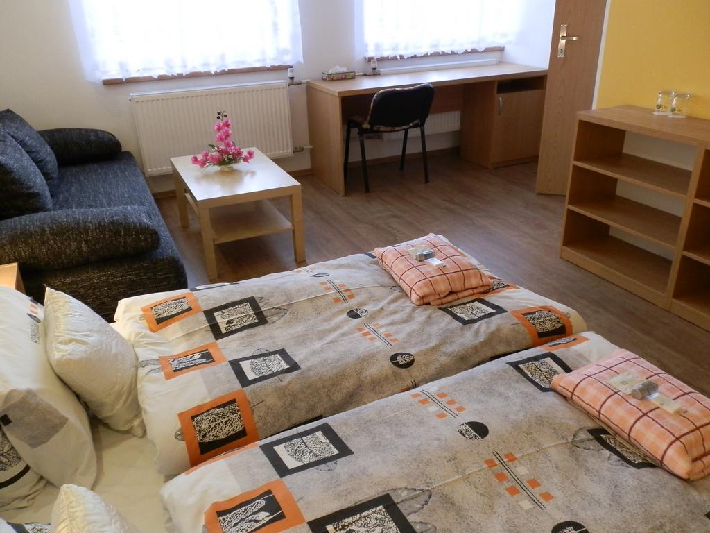 Hotel Gol Prostejov Ngoại thất bức ảnh