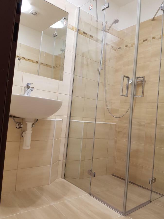Hotel Gol Prostejov Ngoại thất bức ảnh